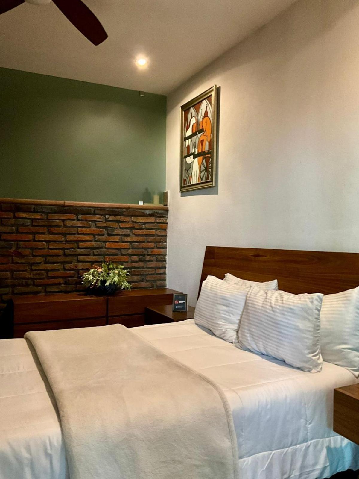 Hotel Casa Carmona 33 Querétaro Zimmer foto